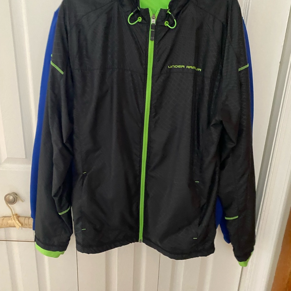 Under Armour Black and Green windbreaker Jacket
